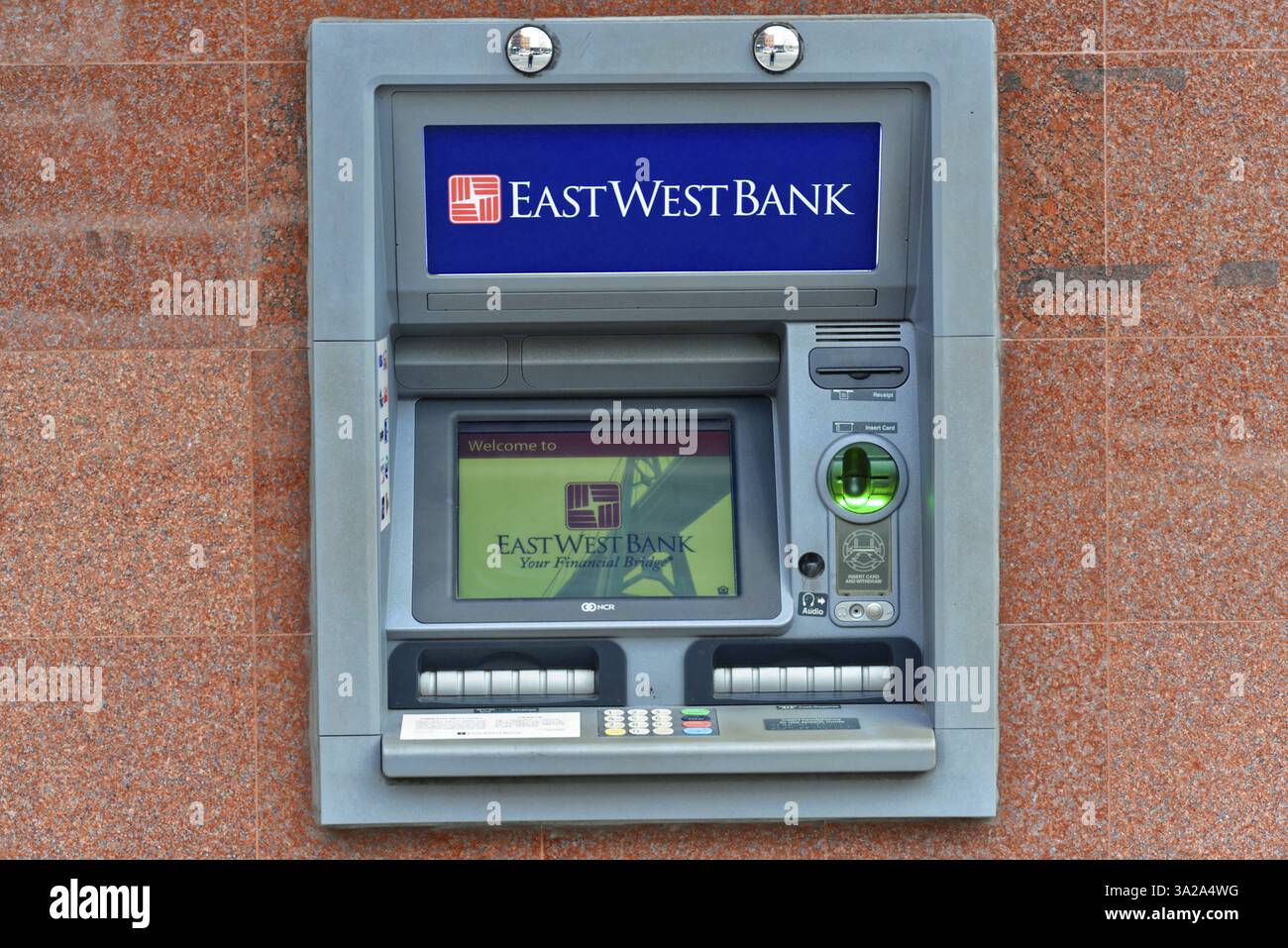 Us atm machine hi-res stock photography and images - Page 2 - Alamy