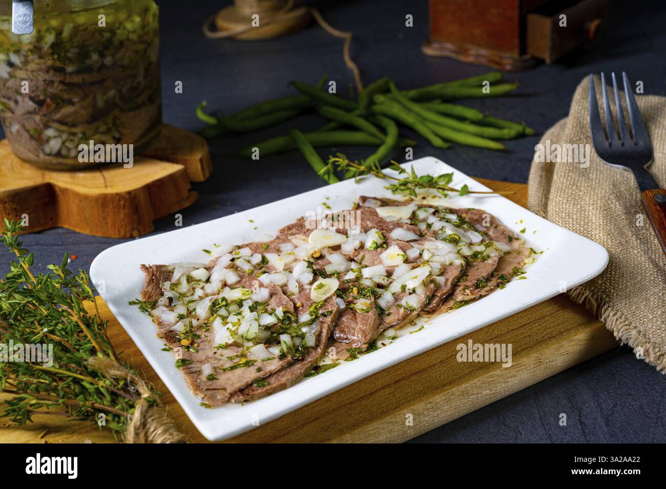 Cold Rear Beef With Delicious cold beef with vinaigrette Stock Photo - Alamy