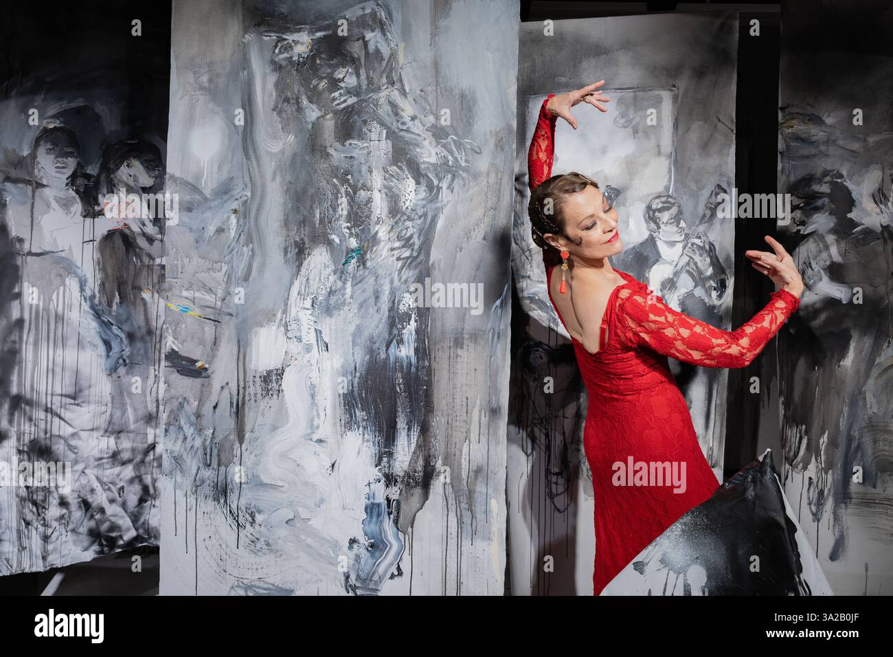 Ballerina museum hi-res stock photography and images - Page