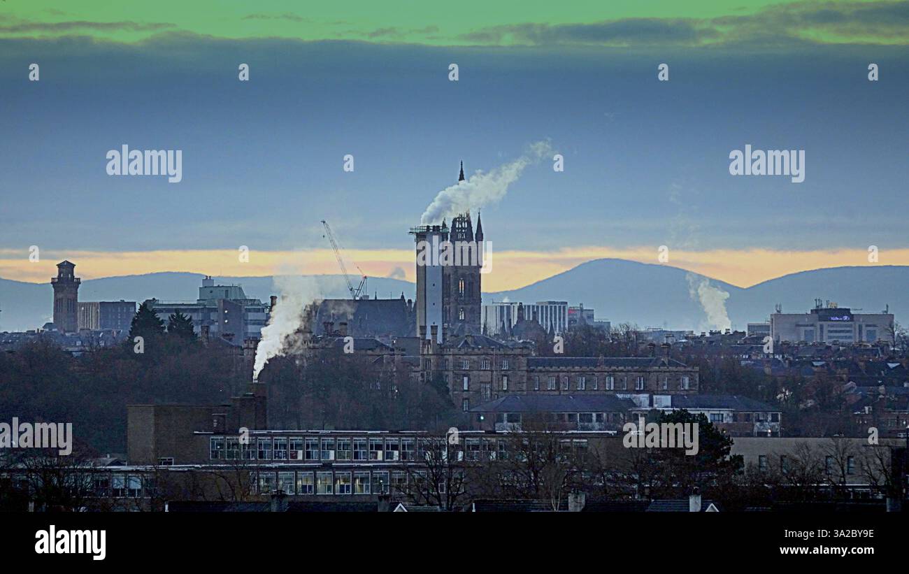 Glasgow, Scotland, UK.13th March, 2025. UK Weather Spring day saw a