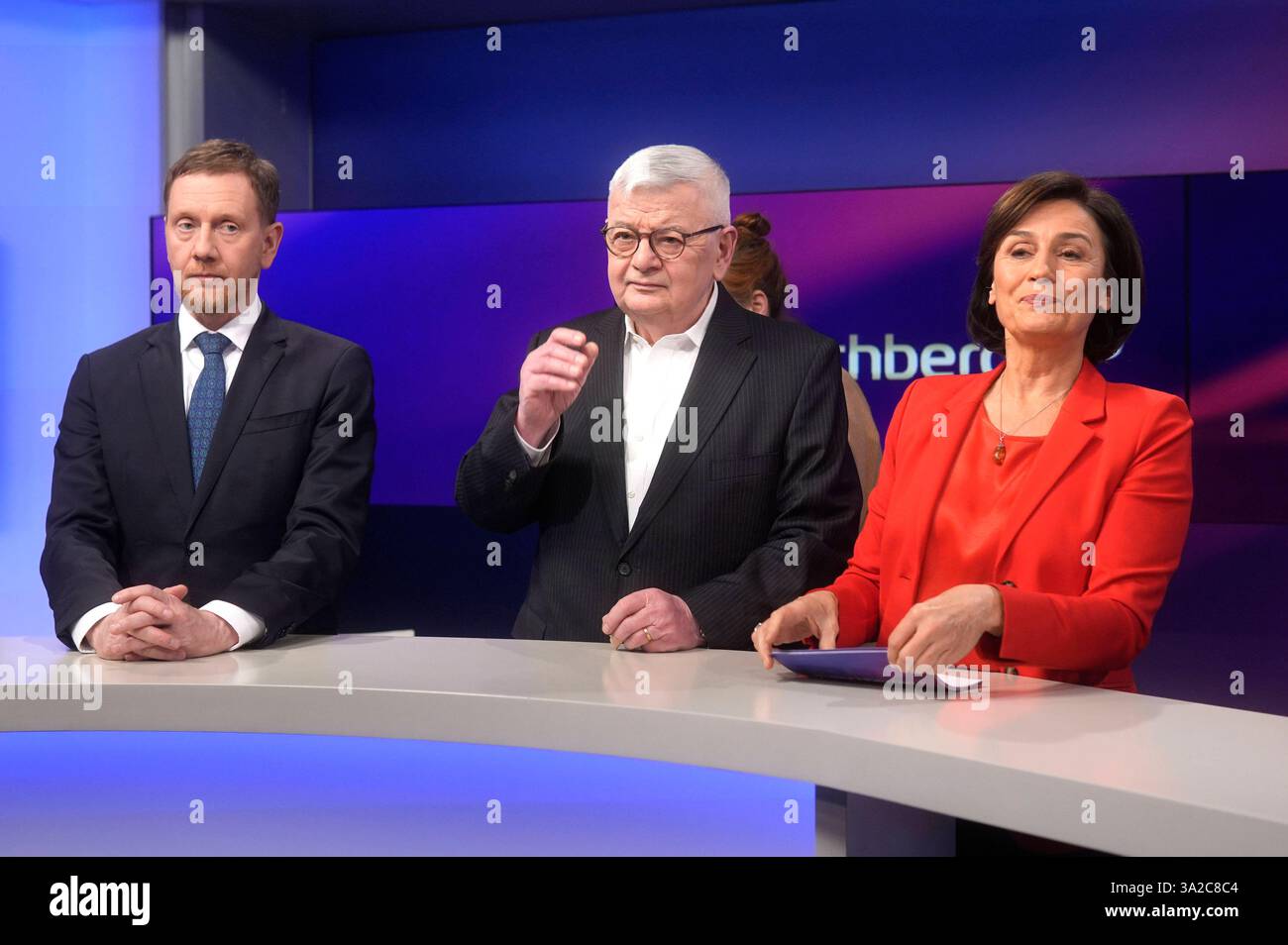 Michael Kretschmer, Joschka Fischer und Sandra Maischberger in der ARDTalkshow maischberger im