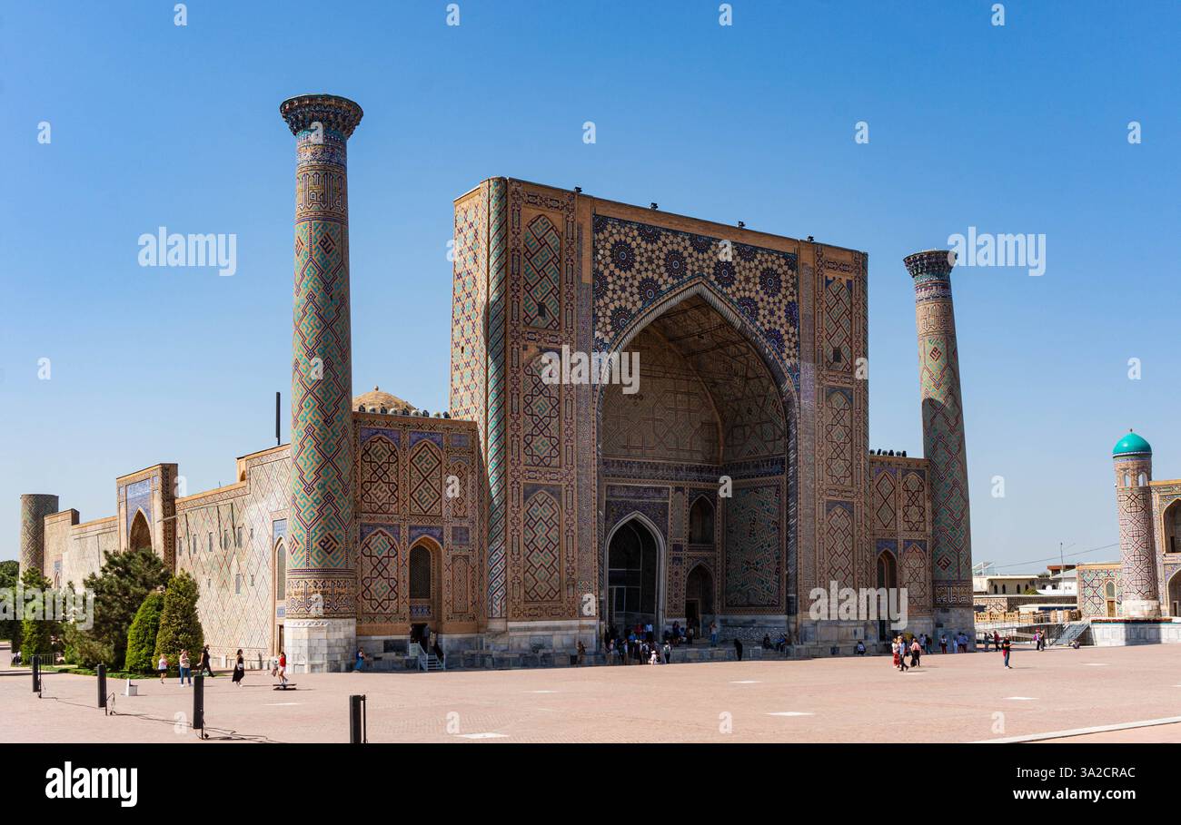 Side view of the Ulugbek Madrasah on Registan Square in Samarkand, Uzbekistan. Clear sunny day. Stock Photo