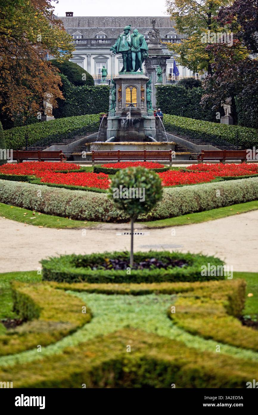 small Zabel Square in neo-Renaissance style with the sculpture of the Counts of Egmont and Hoorn, Square du Petit Sablon, Belgium, Brussels Stock Photo