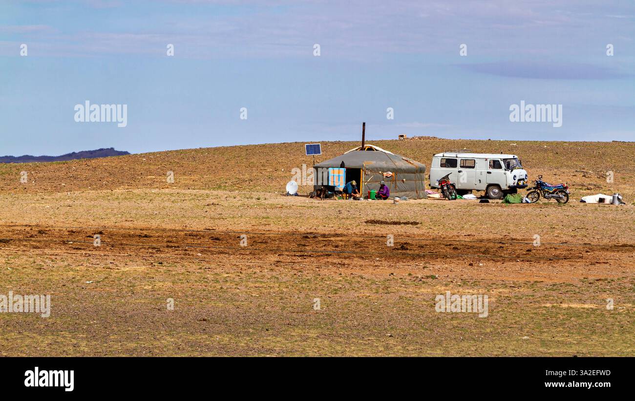 Mongolian Yurt and Camp of nomadic people Stock Photo - Alamy
