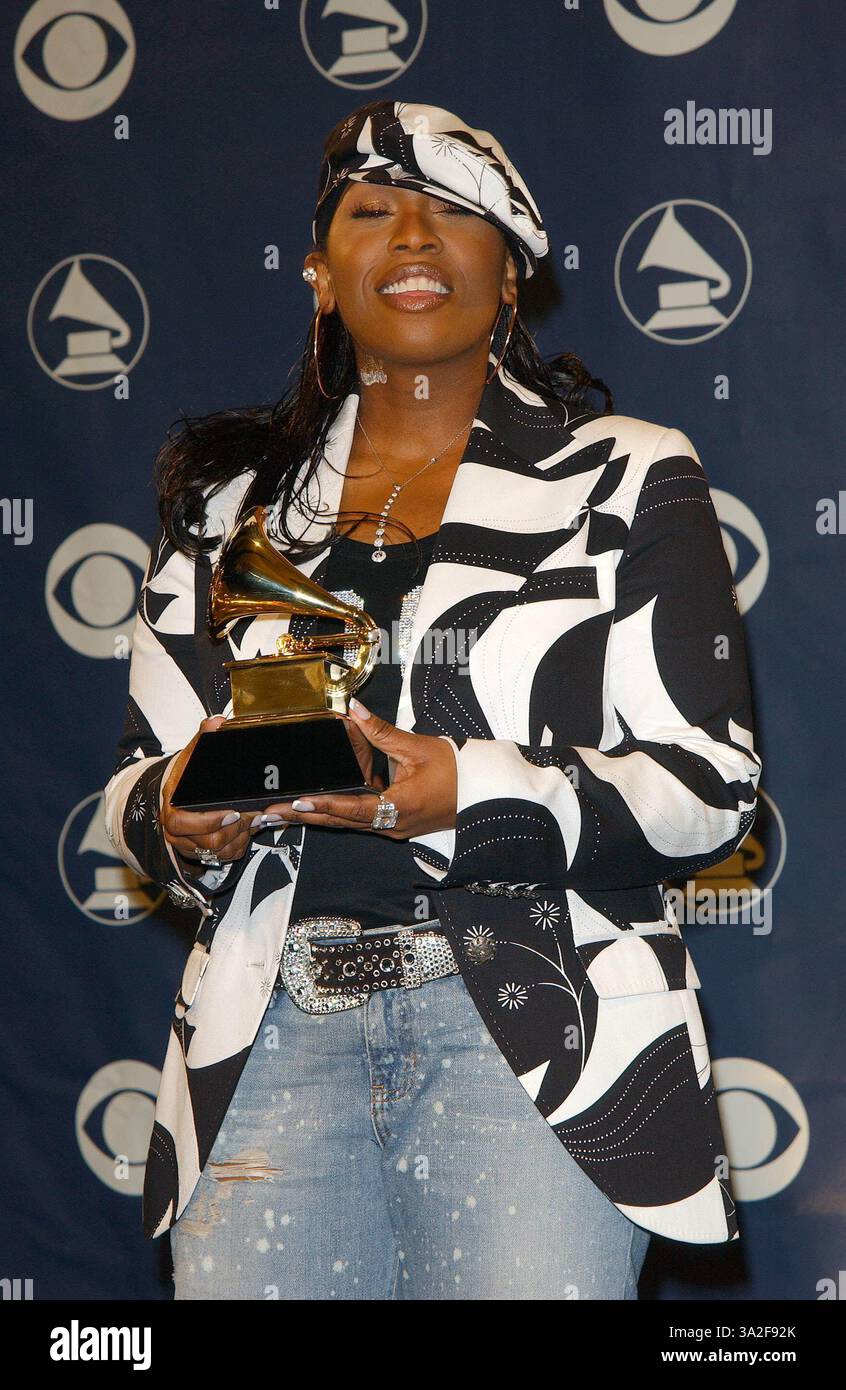 Missy elliott grammy hi-res stock photography and images - Alamy