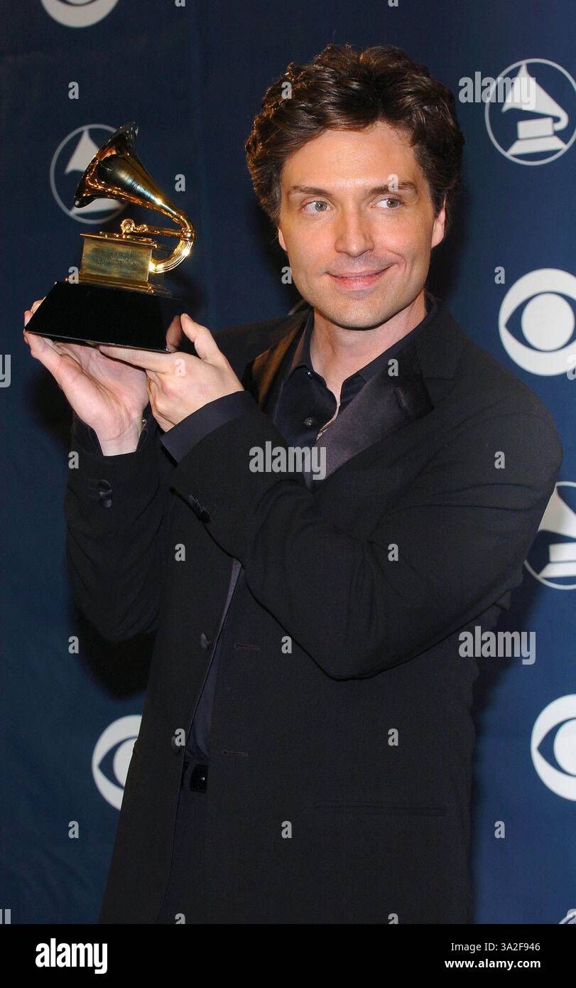 Richard marx grammy 2004 hi-res stock photography and images - Alamy