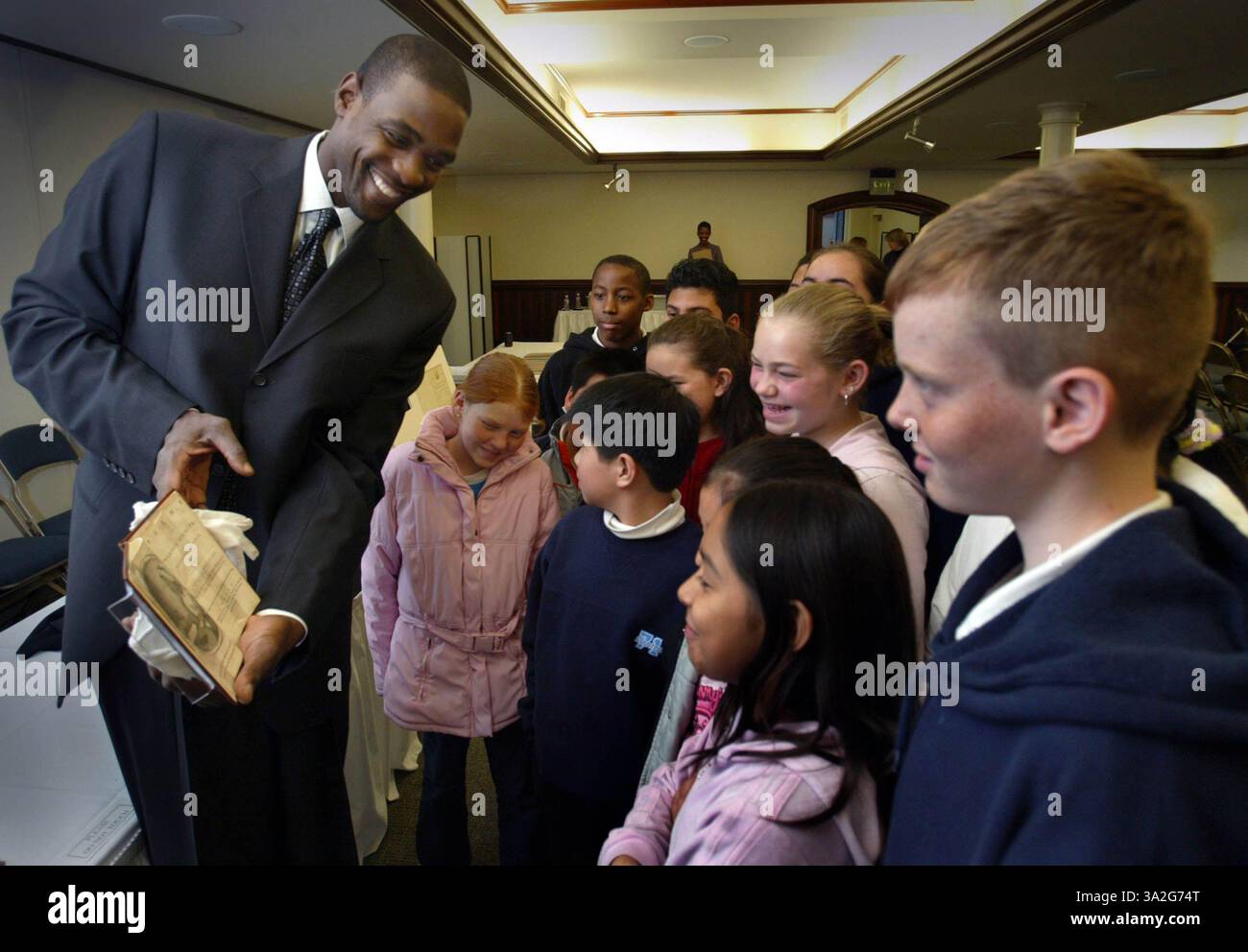 Jan 21, 2005; Sacramento, CA, USA; CHRIS WEBBER shows of a his 