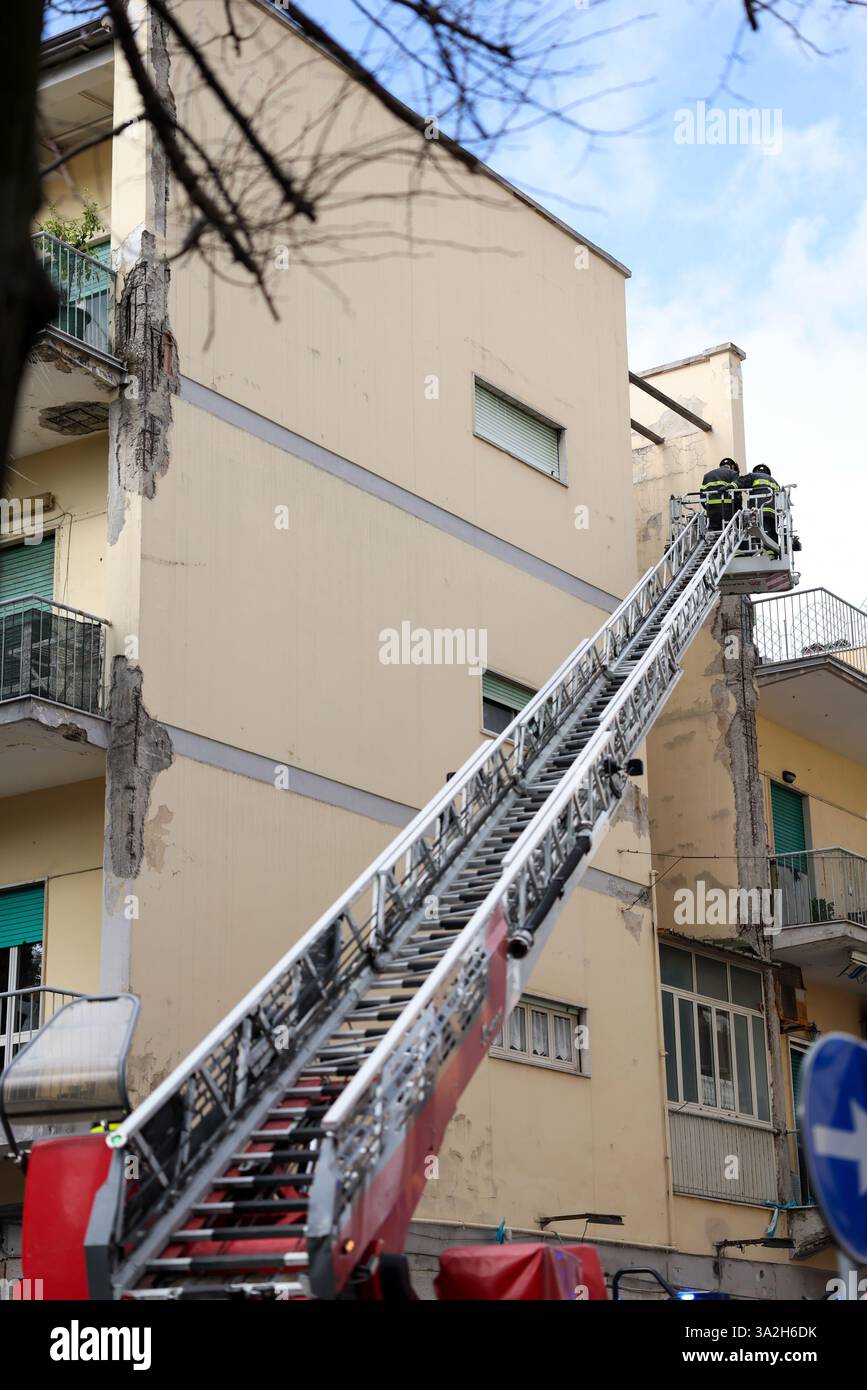 Naples, 03132025 earthquake in Campi Flegrei of 4.4, Bagnoli neighborhood is the most affected