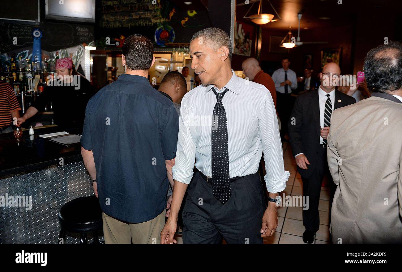 June 10, 2014 - Alexandria, Virginia, U.S - United States President Barack Obama and Secretary of Education Arne Duncan (not pictured) have lunch at FireFlies Restaurant in the Del Ray neighborhood of Alexandria, June 10, 2014 in Virginia. (Credit Image: © Prensa Internacional/ZUMAPRESS.com) Stock Photo