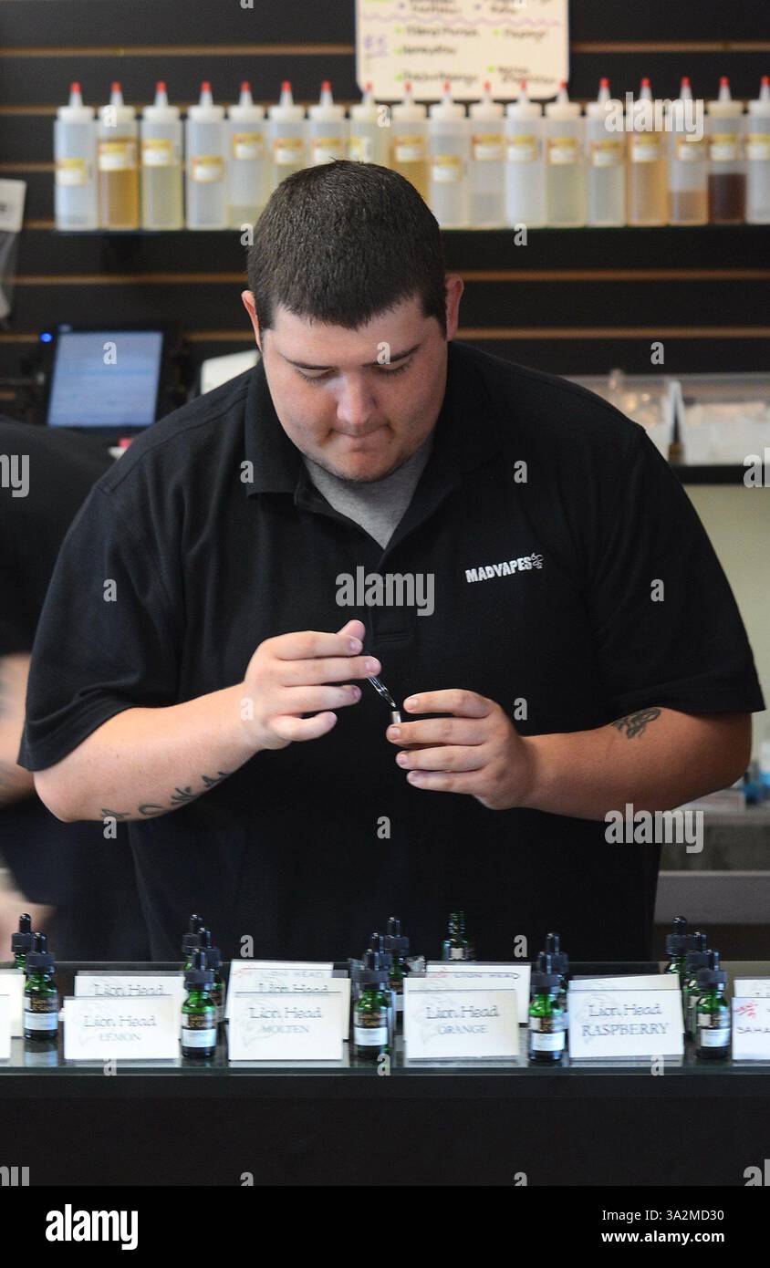 MOORESVILLE, NC, USA-JUNE 19, 2019: A new COSTCO store is preparing to open Stock Photo - Alamy MOORESVILLE, NC, USA-JUNE 19, 2019: A new COSTCO store is preparing to open Stock Photo - Alamy