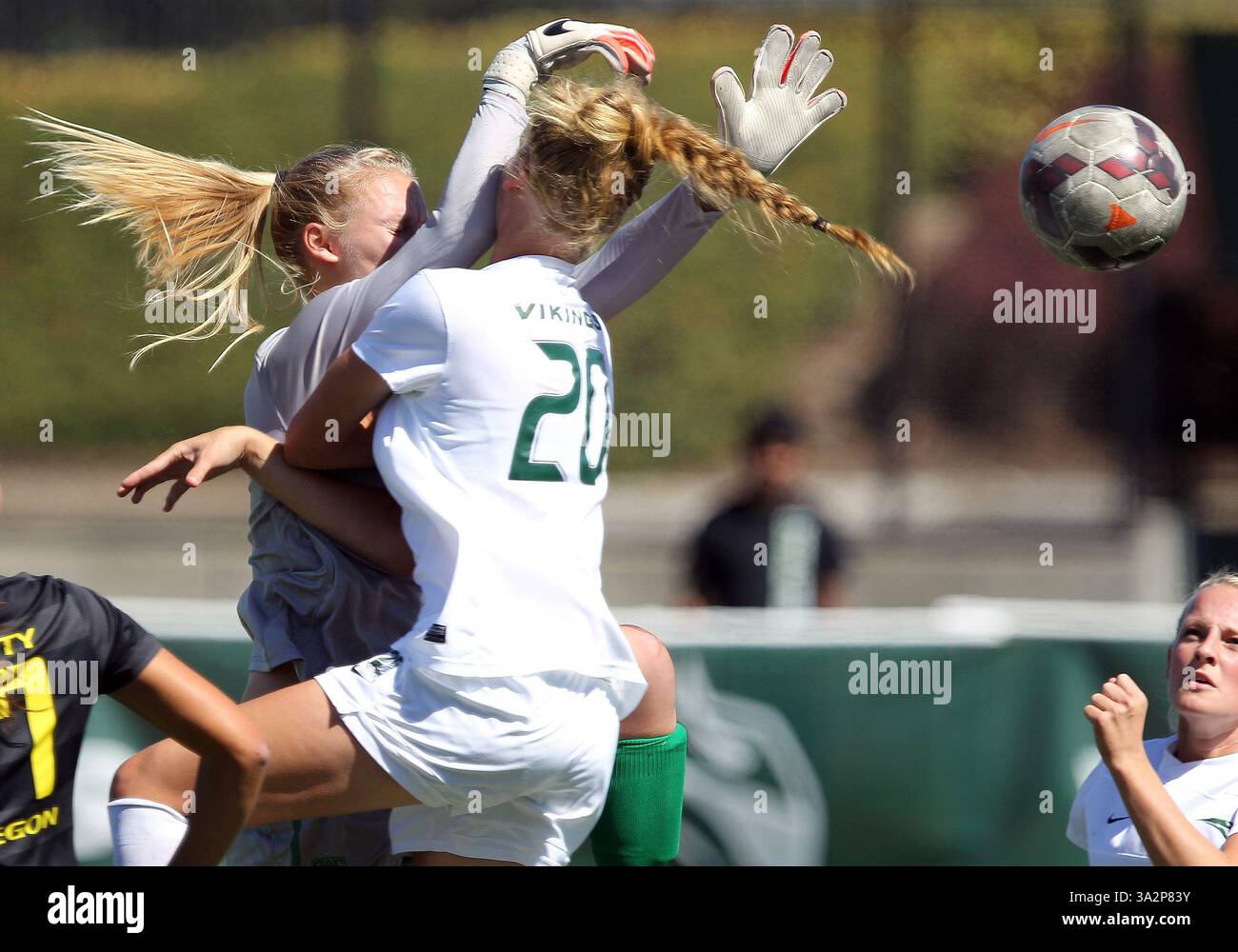 Goalkeeper abby steele hi-res stock photography and images - Alamy