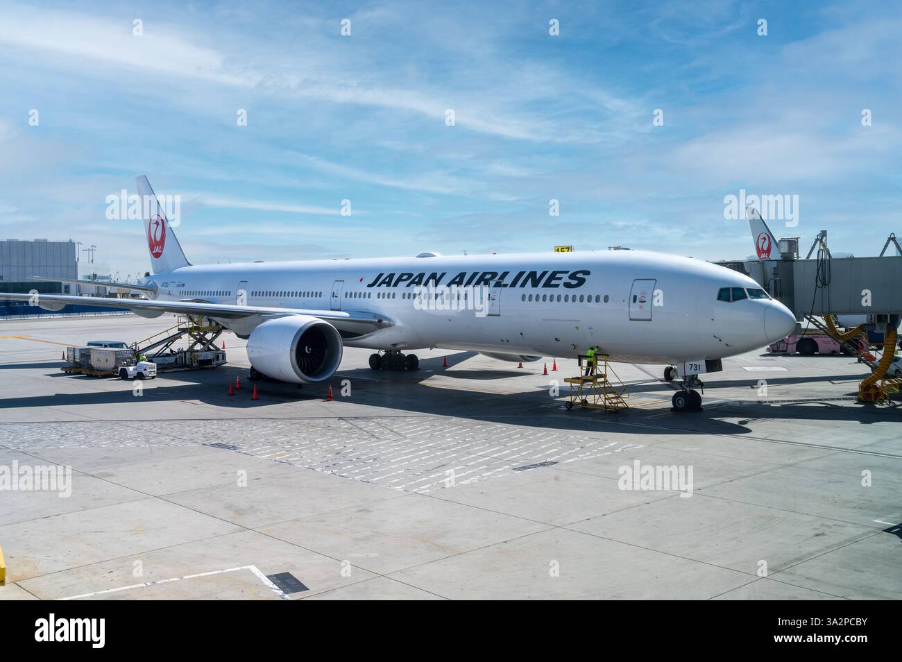 777 300er cockpit hi-res stock photography and images - Alamy
