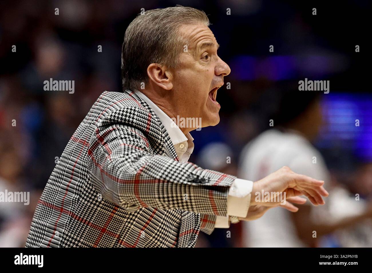 Arkansas head coach John Calipari speaks during the first half of an ...