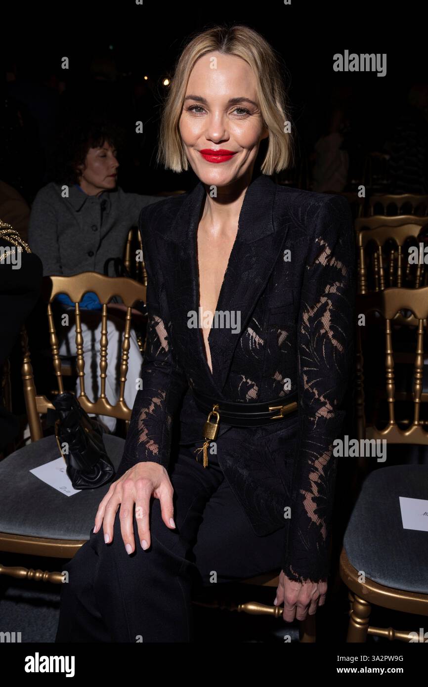 Leslie Bibb Attends The Balmain Fall Winter 2025 2026 Womenswear Leslie Bibb Attends The Balmain Fallwinter 2025 2026 Womenswear Collection Presented In Paris Wednesday March 5 2025 Photo By Scott A 3A2PW9G