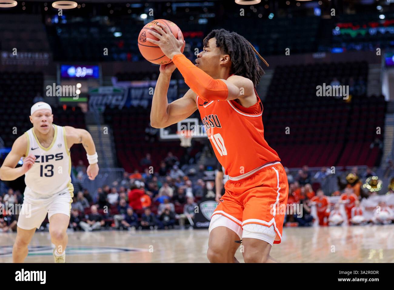 CLEVELAND, OH MARCH 13 Bowling Green Falcons guard Derrick Butler (10) shoots during the