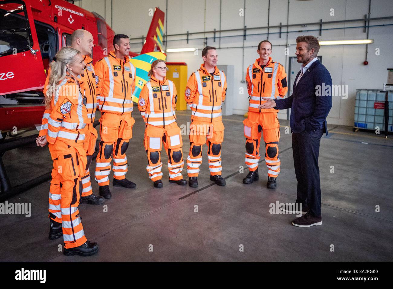 Members london air ambulance hi-res stock photography and images - Alamy