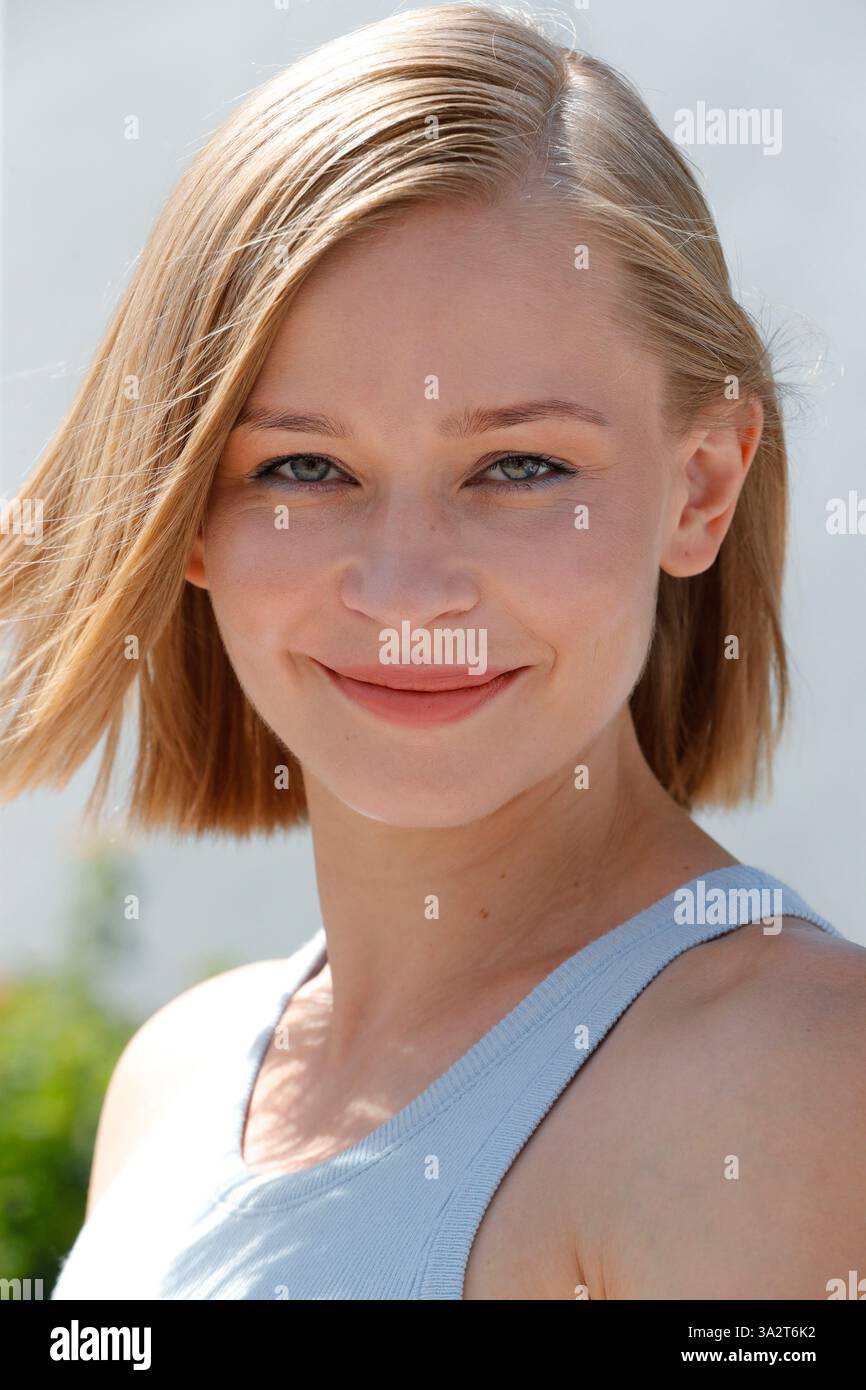 Teenage Mutant Ninja Turtles Donatello va Aprel jinsiy aloqa