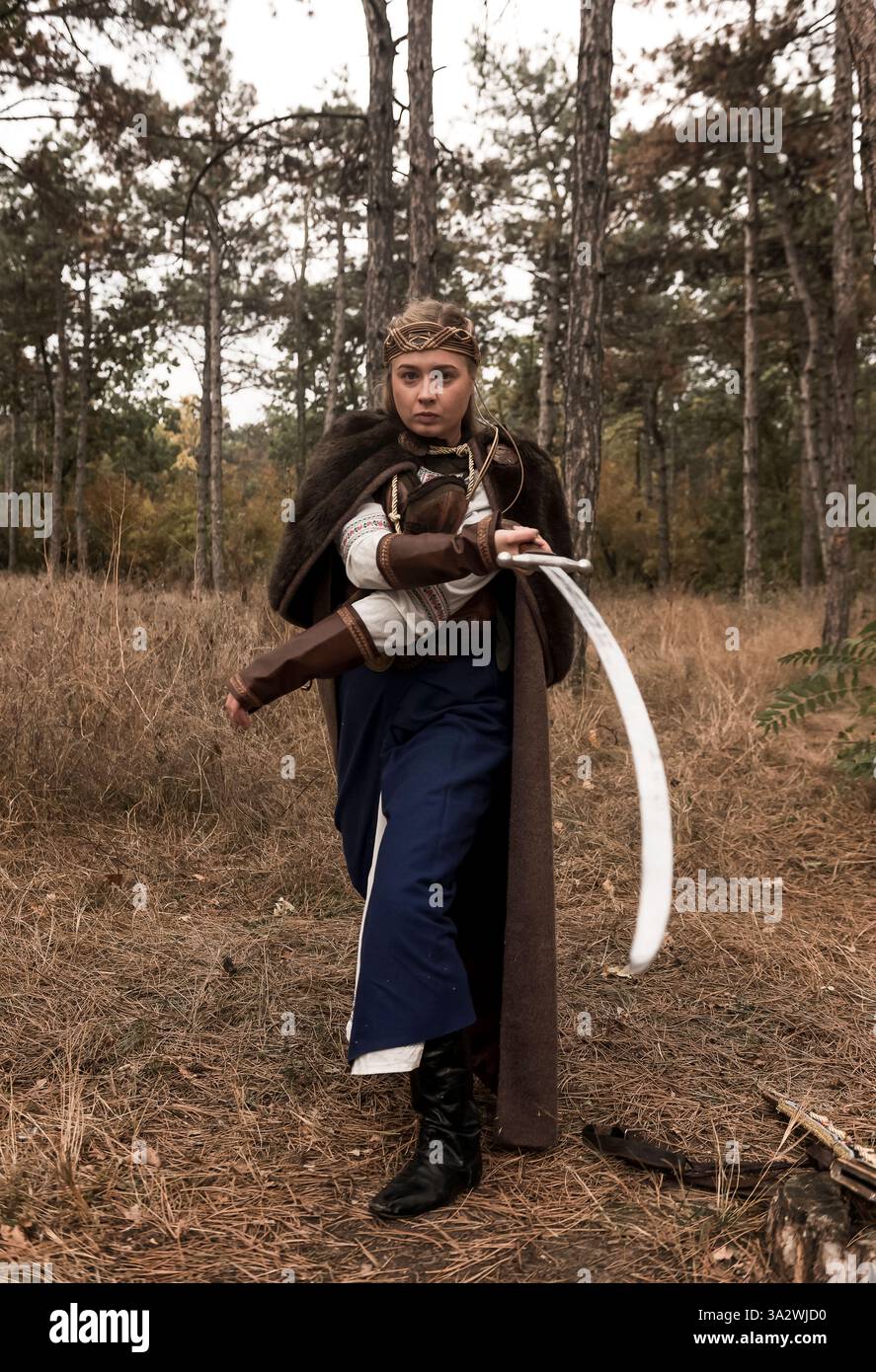 Medieval warrior woman hi-res stock photography and images - Alamy