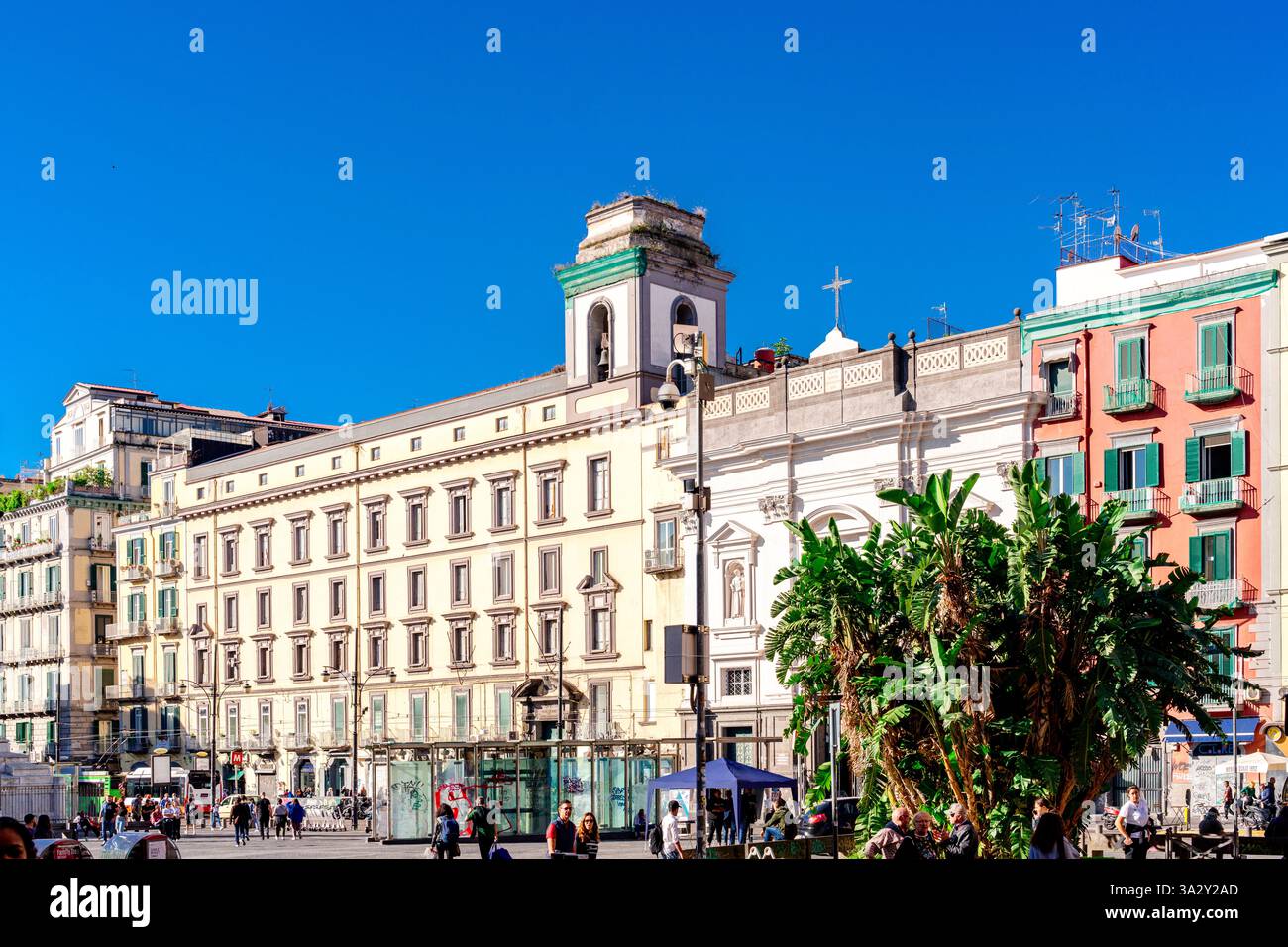 Historic buildings, Piazza Dante, Naples Stock Photo - Alamy