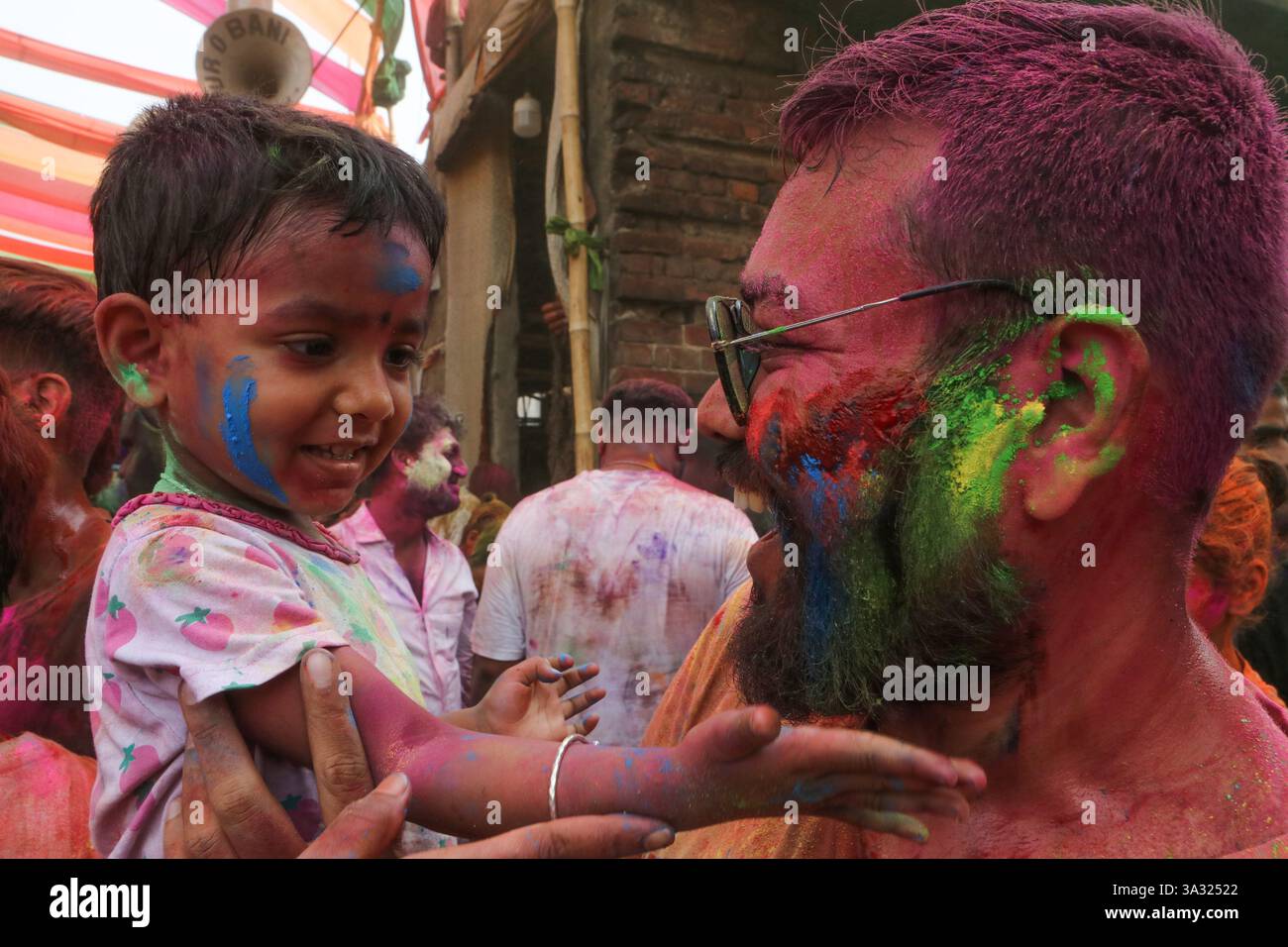 people-celebrate-the-annual-holi-festival-in-kolkata-india-on-march-14