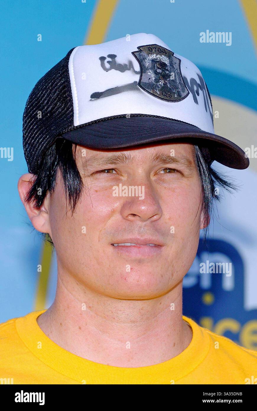 Tom delonge 2004 hi-res stock photography and images - Alamy