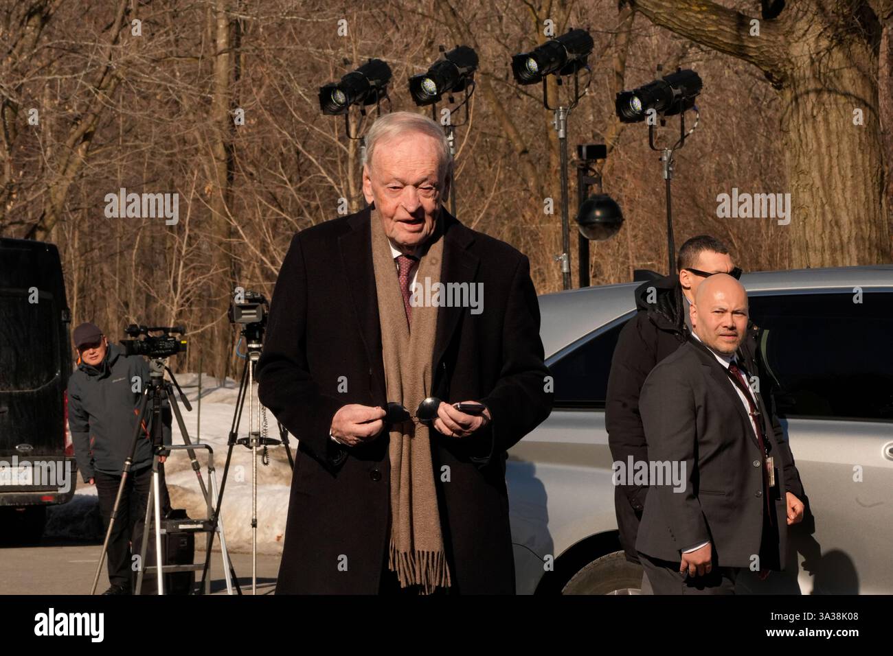 Former Liberal prime minister Jean Chretien arrives at a swearing in ...