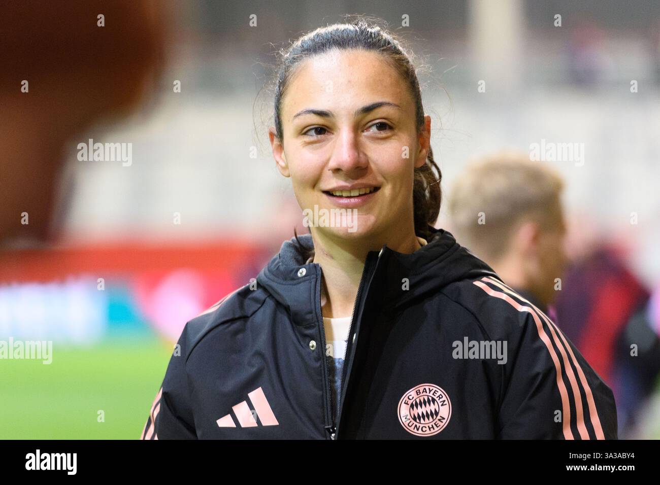 Munich, Germany, March 14th 2025: Goalkepper Maria Luisa Grohs (1 FC ...