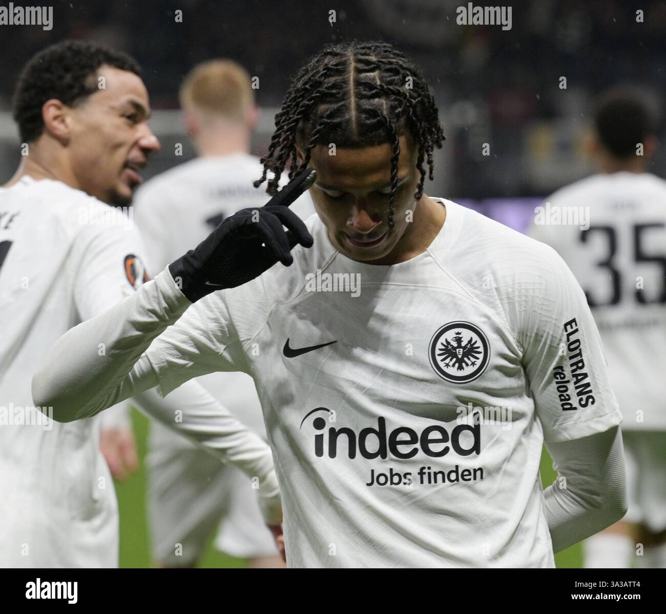 Jean-Matteo Bahoya. jubelt über sein Tor zum 1:0 fotografiert beim ...
