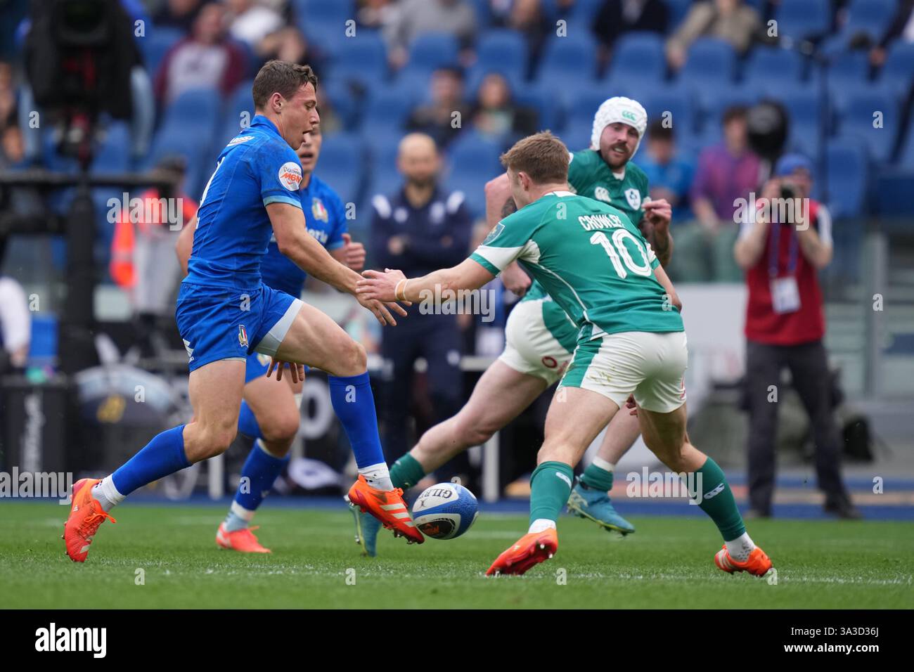 Roma, Italia. 15th Mar, 2025. Paolo Garbisi of Italy during the Six ...