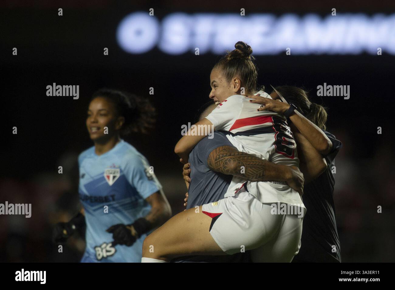 Corinthians and São Paulo meet in women's championship final