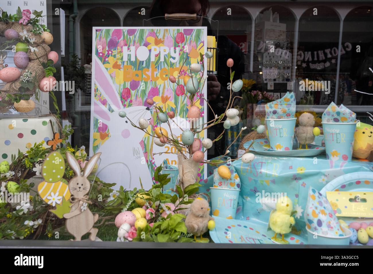 Easter display hi-res stock photography and images - Alamy