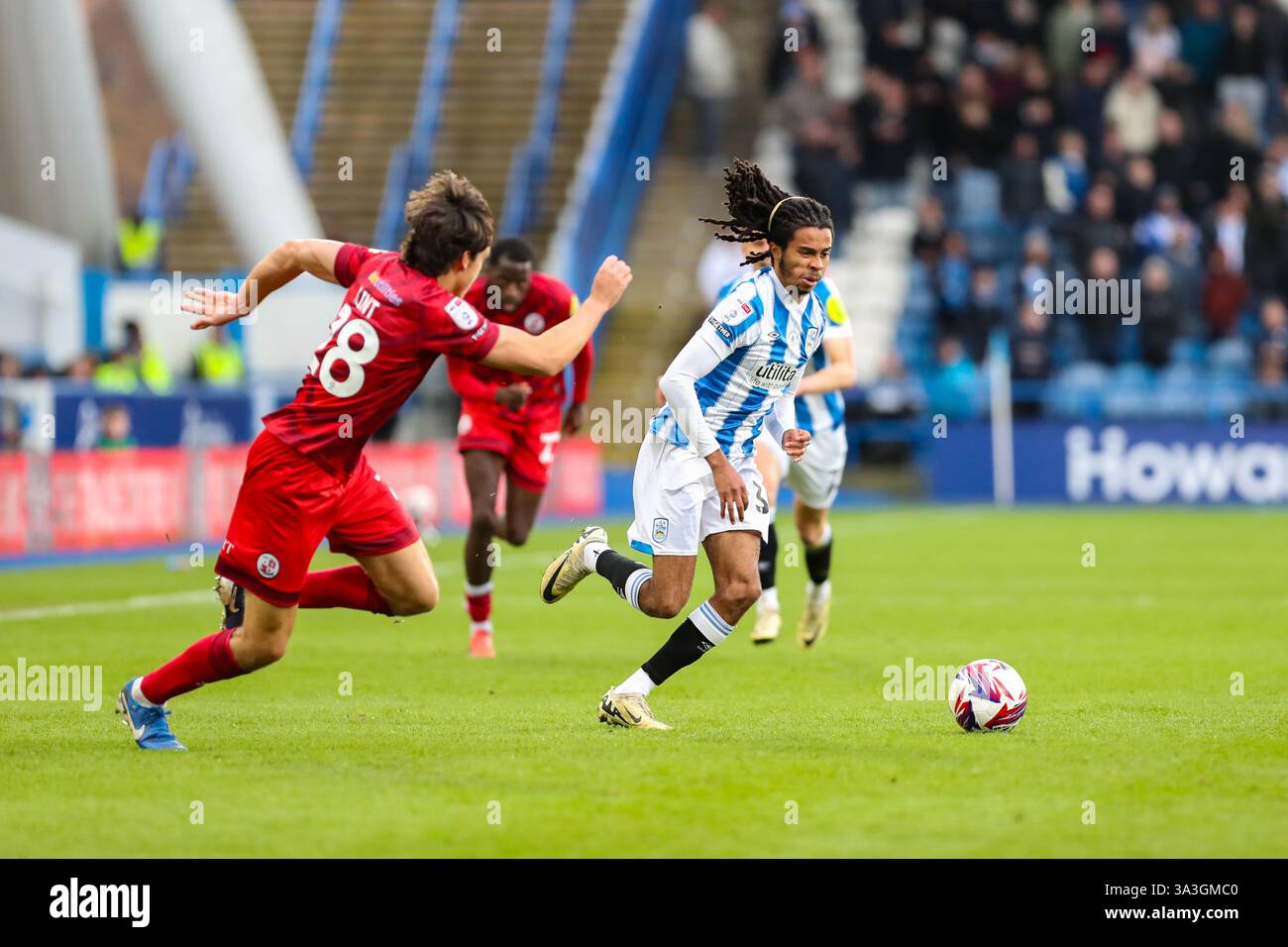 John Smith's Stadium, Huddersfield, England - 15th March 2025 Neo ...