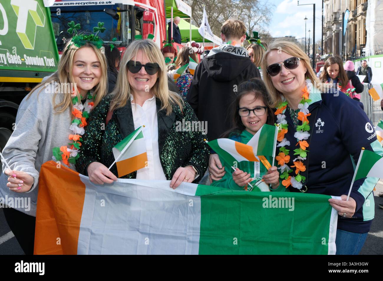 live st patricks day parade