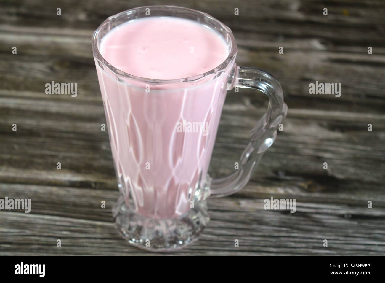 A strawberry taste yogurt drink , fermented milk drink, a glass of ... A strawberry taste yogurt drink , fermented milk drink, a glass of ...
