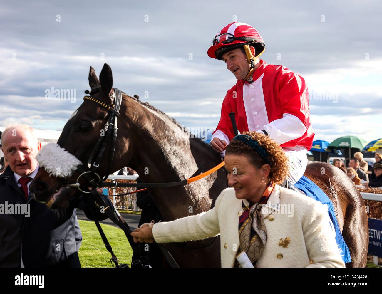 Shane Foley after winning the Nua Healthcare Irish Lincolnshire with ...