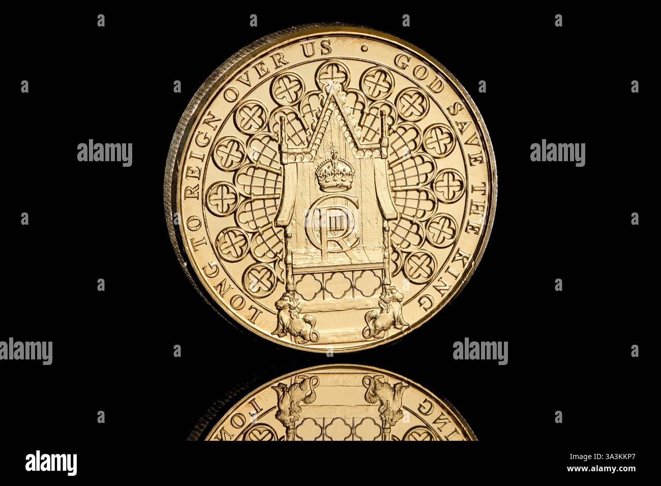 First one pound coin to feature King Charles III & the last round pound ...