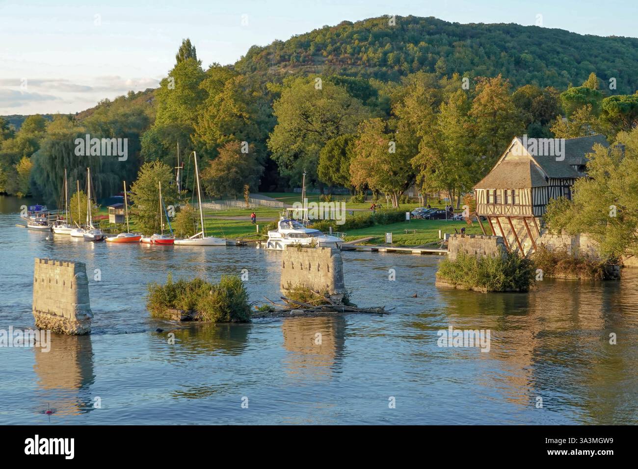 Vernon's River Charm: Old Piers and Seine Tranquility - Gigapixel Stock Photo