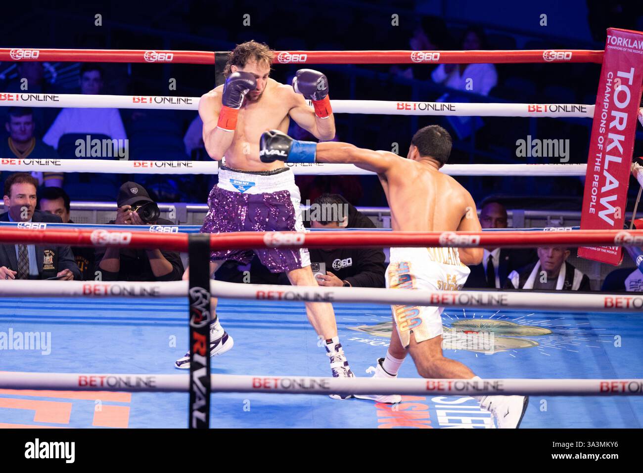 Come on cletus hi-res stock photography and images - Alamy