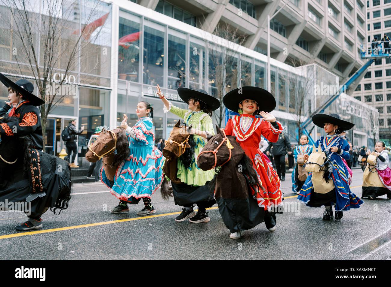 Patrick day dance hi-res stock photography and images - Alamy