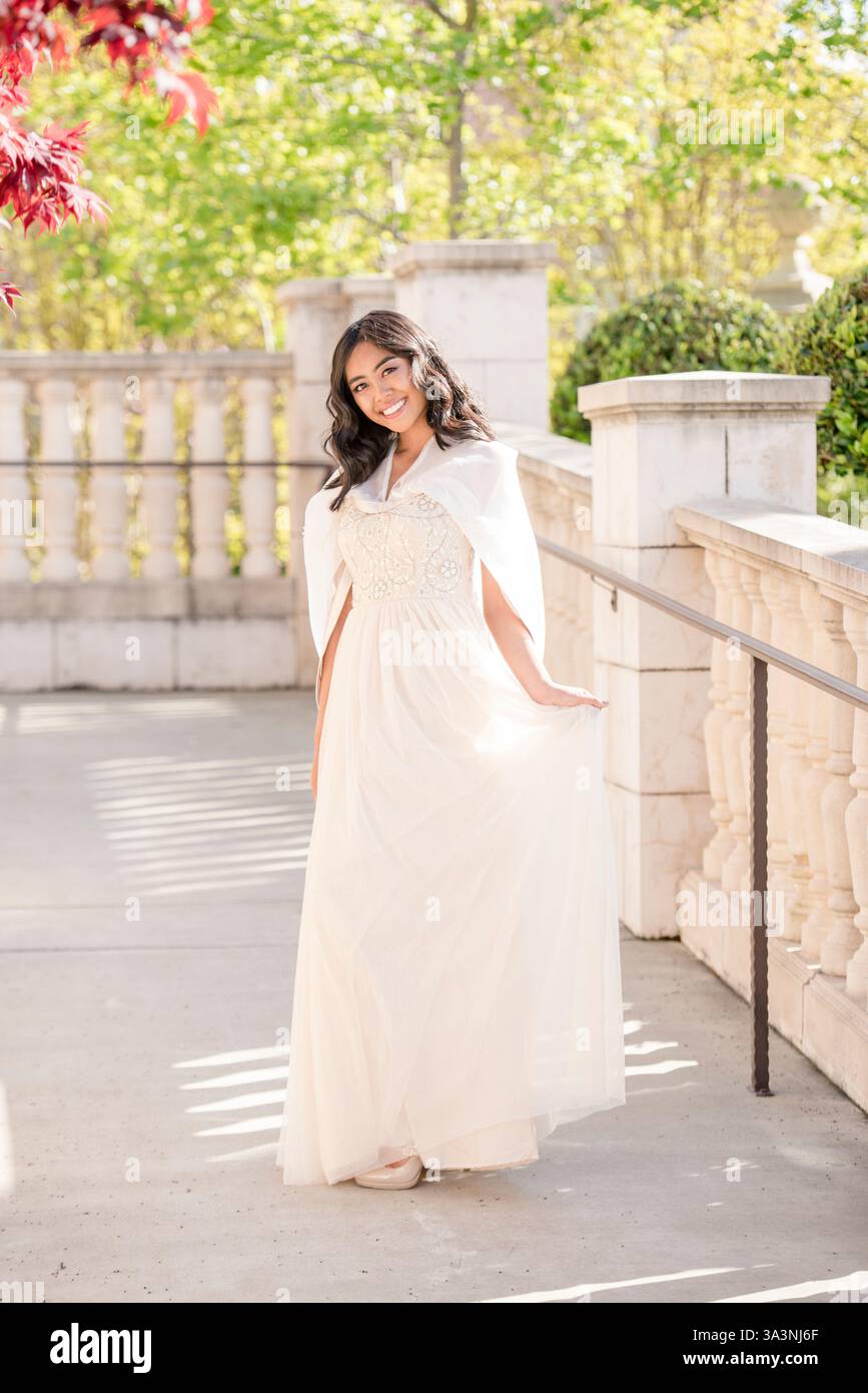 Stylish filipino girl hi-res stock photography and images - Alamy Stylish filipino girl hi-res stock photography and images - Alamy