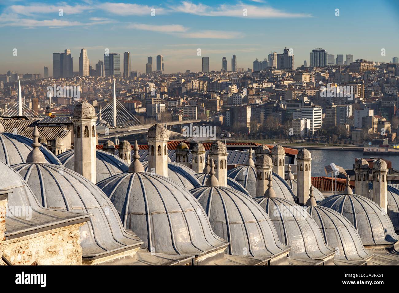 MyPuzzle 500-Teile Puzzle – Skyline Istanbul Mit Galata-Turm & Süleymaniye-Moschee, Premium Motiv, 48x34 Cm