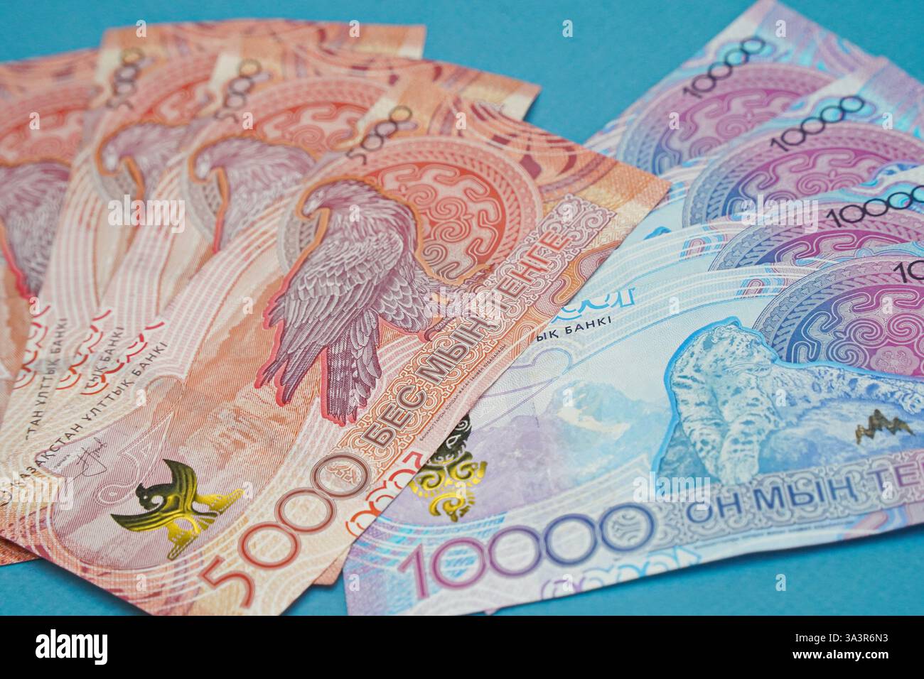 000 currency money hi-res stock photography and images - Page 12 - Alamy