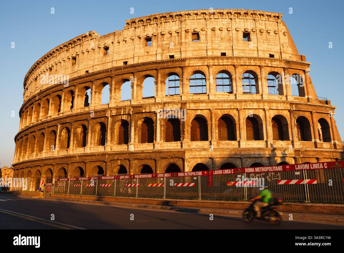 Linea c hi-res stock photography and images - Alamy, image size:1300x956