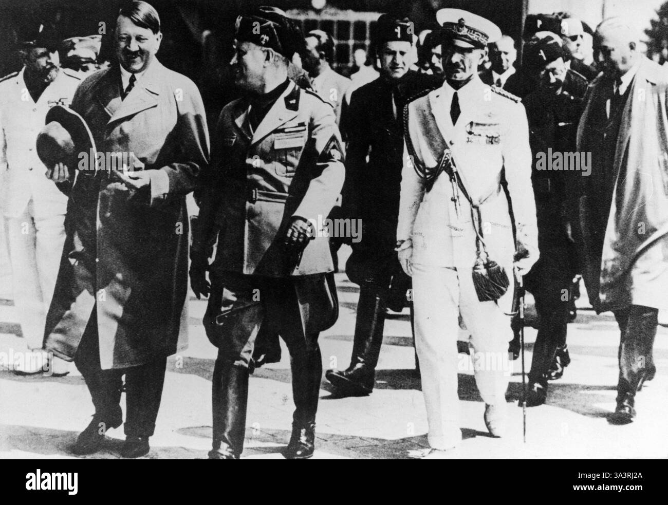 DIME WEB: MY NAME IS CARSON, KIT CARSON!, image size:1300x983