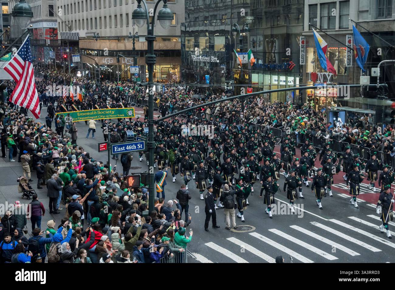 Bands march in the 264th New York City Saint Patrick's Day Parade ...