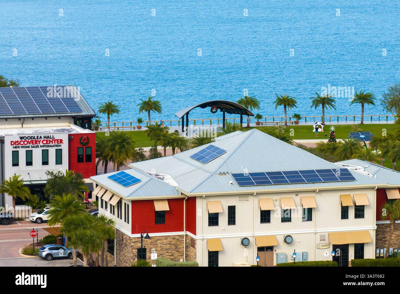 Picture of Photovoltaic panels on solar rooftops of Florida commercial buildings ...
