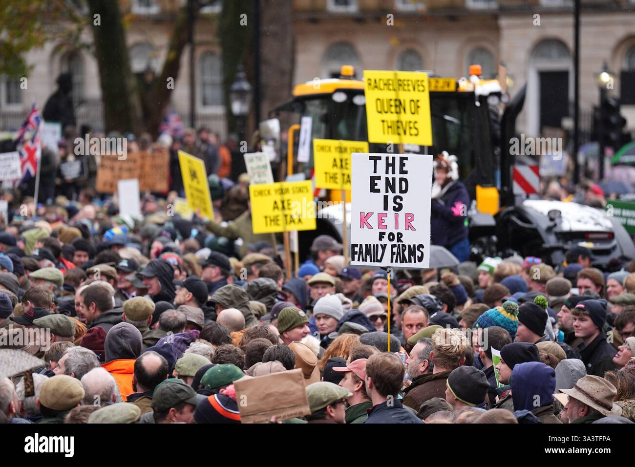 Farmers protest in central London over the changes to inheritance tax ...