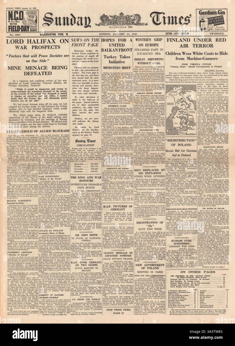 1940 front page Sunday Times Lord Halifax on war prospects and Finland attacked by Russian Bombers Stock Photo