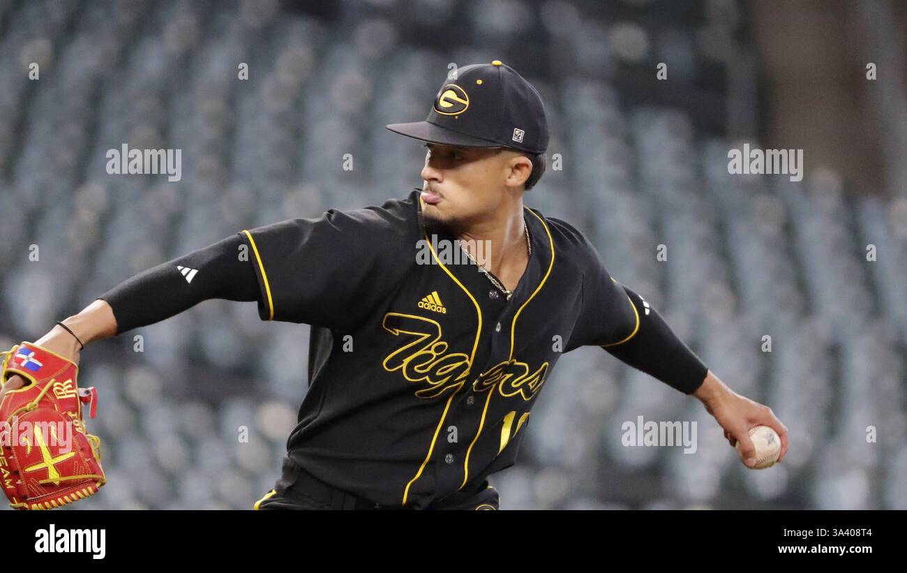 Sandy Reyes Mlb Grambling State pitcher Randy Reyes during an NCAA baseball game ...