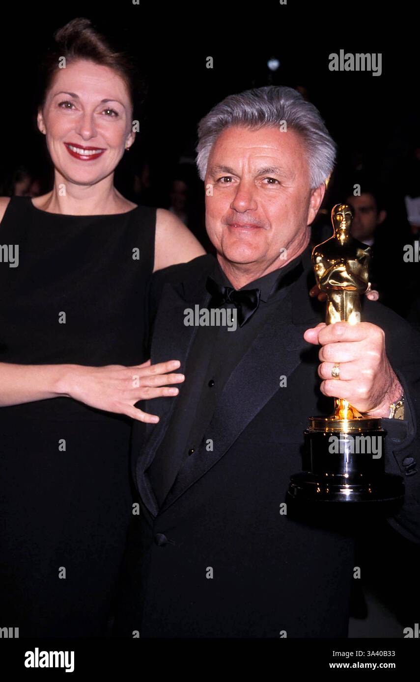 Nov. 30, 2005 - K18304AR.Vanity FAir Oscar Party at Morton's Restaurant ...